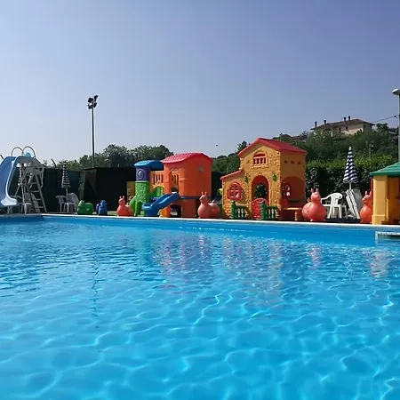 In Collina Dalle Sorelle 몬칼보